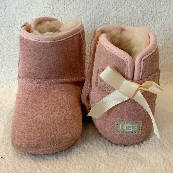 UGG- Pink- Toddler Size US 4/5T - Picture 1 of 6